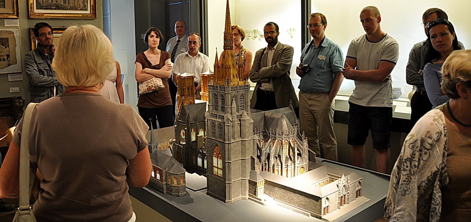 Musée Curtius - autour de la maquette de la cathédrale